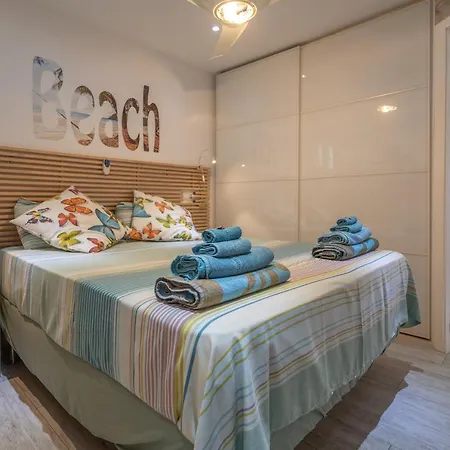 Apartment Go2tenerife Apart'cala Pool & At 5 Mins Los Cristianos (Tenerife)